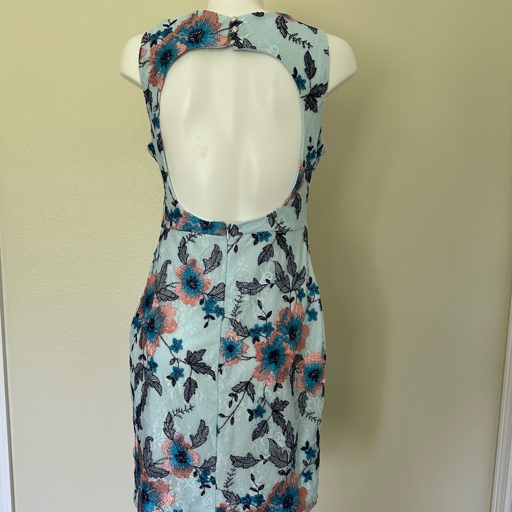 Guess Light Blue Floral Dress - Picture 5 of 7